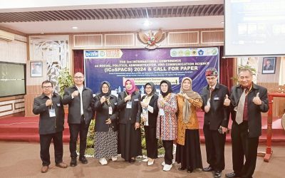 Head of Public Administration Department FISIP UNDIP Attends ICoSPACS at UNTAG Semarang