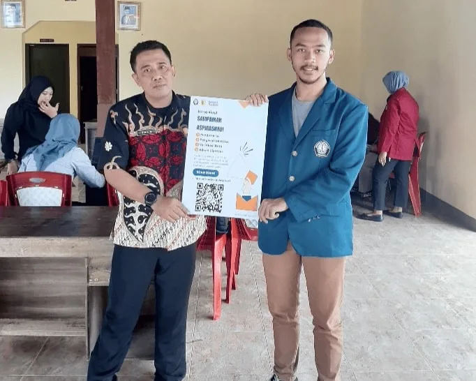 Active Citizens, Progressive Village: UNDIP Community Service Program (KKN) Students Promote Village Development Through Digital Complaint Service Training
