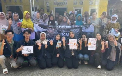KKN-T IDBU UNDIP in West Roban: Optimizing Used Cooking Oil into Aromatherapy Candles for Community Economic Empowerment and Digital Transformation